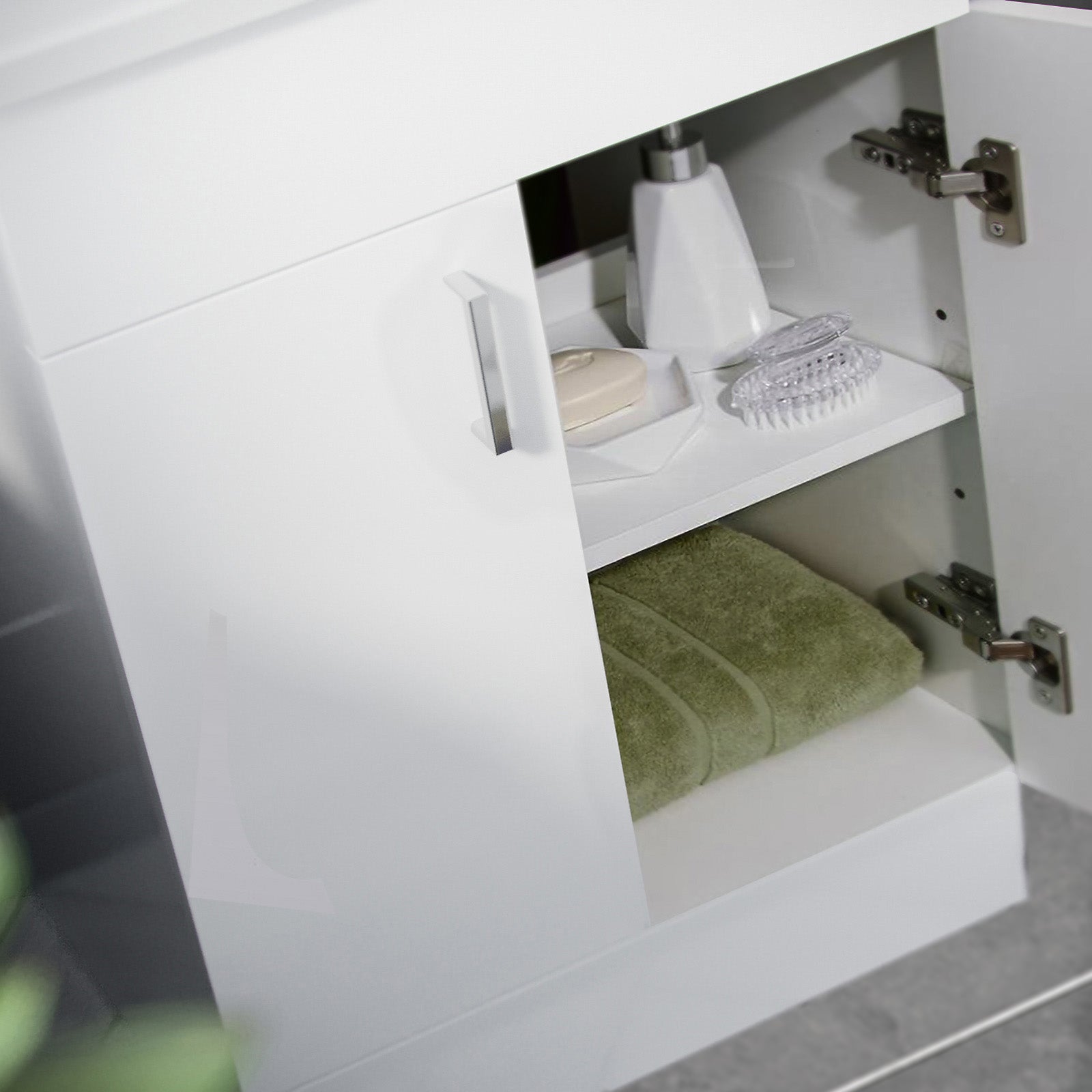 Nanuya 600mm White Basin Vanity & Square Rimless Close Coupled Toilet