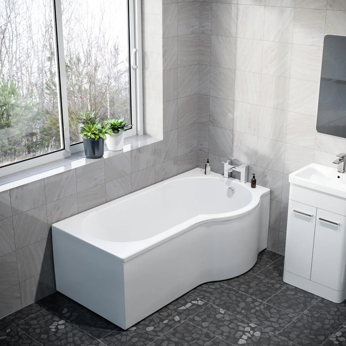 1600mm P Shaped Right Hand Curved Shower Bath Acrylic