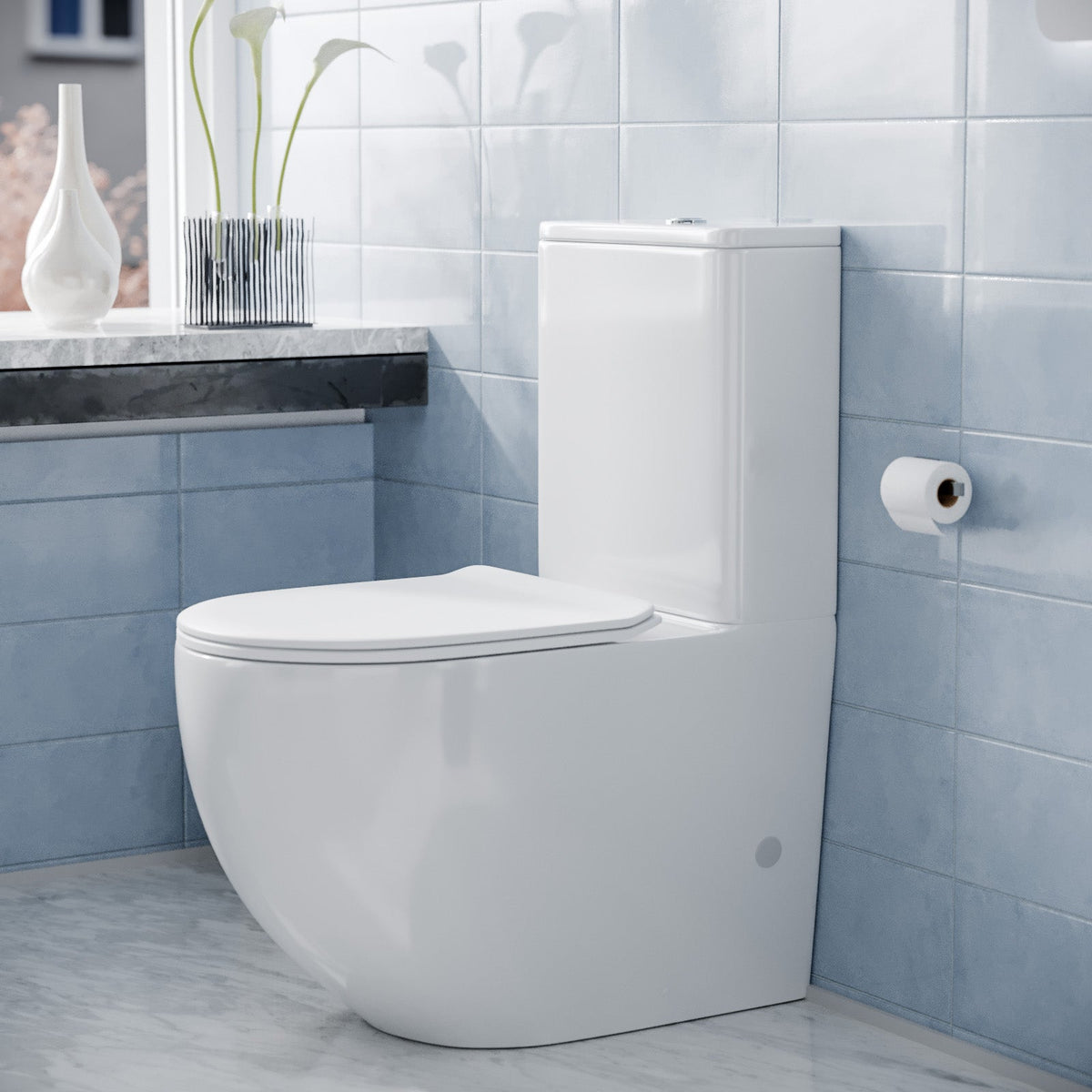 Round Close Coupled Toilet and Seat with Cistern