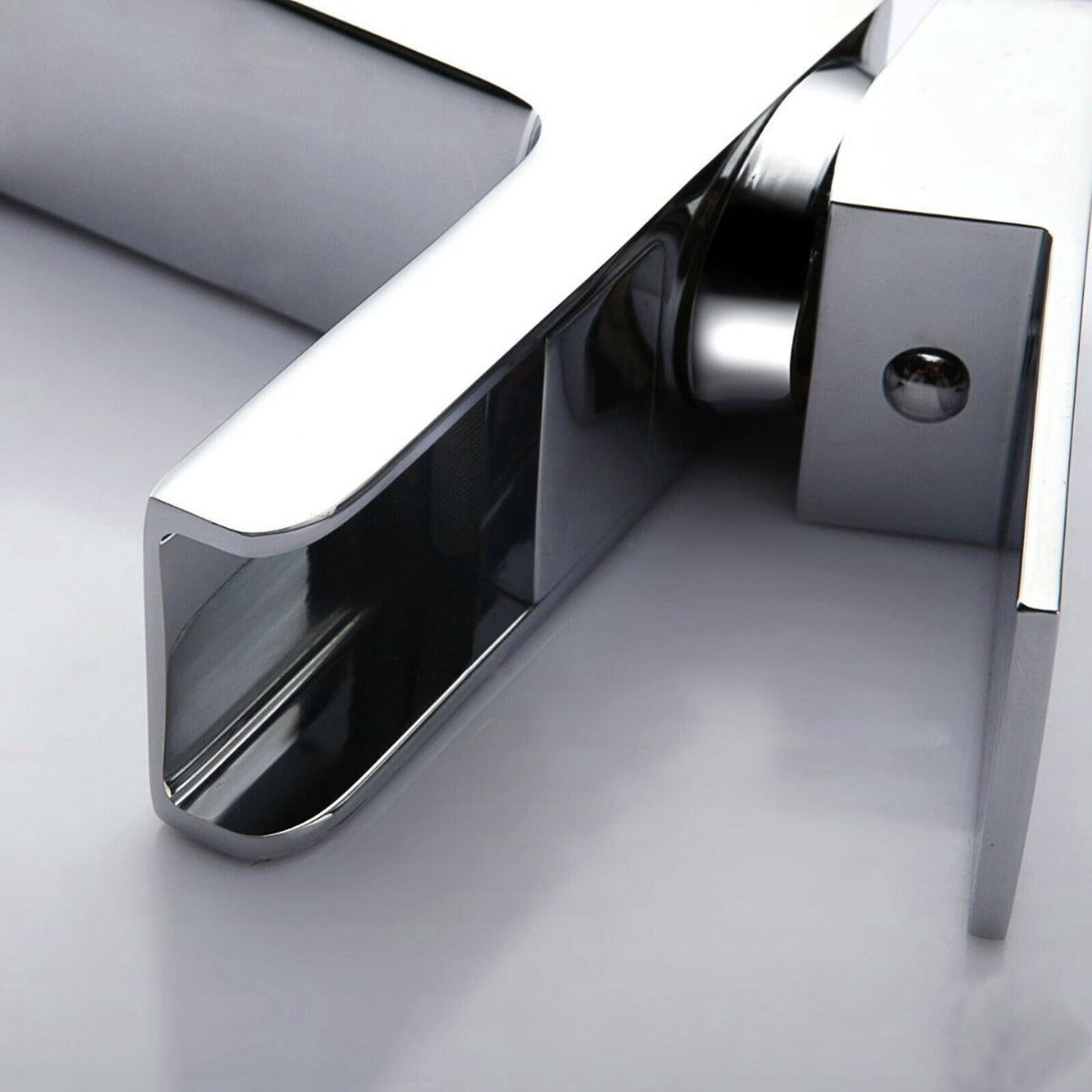 Merton 600mm Basin Vanity Unit Tap and Waste Set