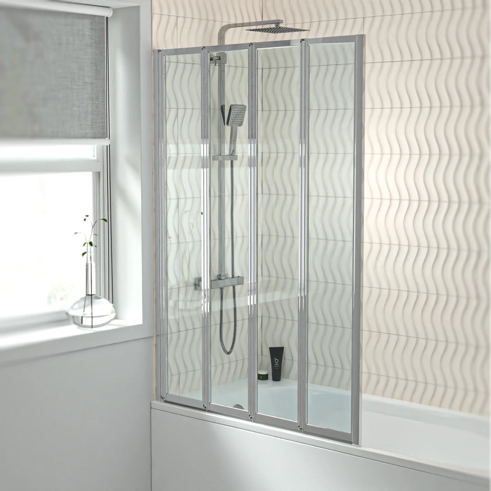 1000x1400mm Bathtub Screen, 4mm Clear Glass - Chrome Aluminium