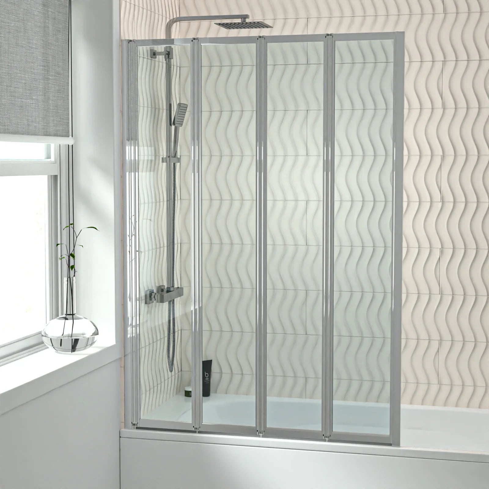 1000x1400mm Bathtub Screen, 4mm Clear Glass - Chrome Aluminium