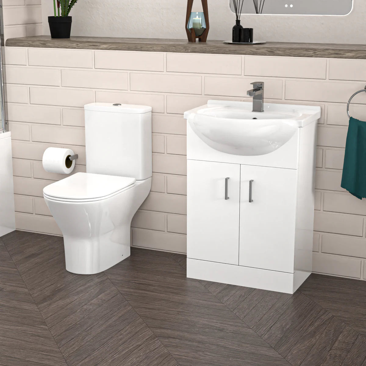 Ellen 550mm Freestanding Vanity with Close Coupled Toilet, Shower Bath & Taps Set