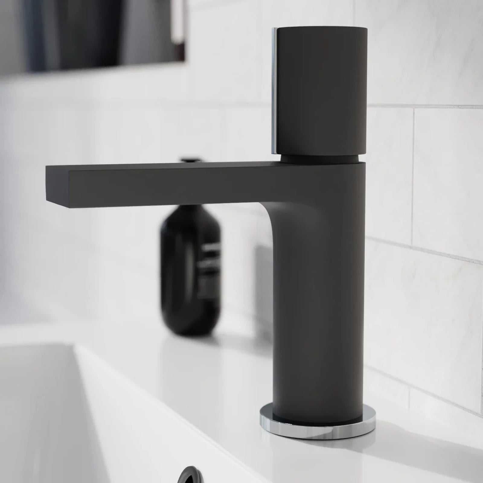 Basin Mono Mixer Matte Black & Slotted Basin Waste