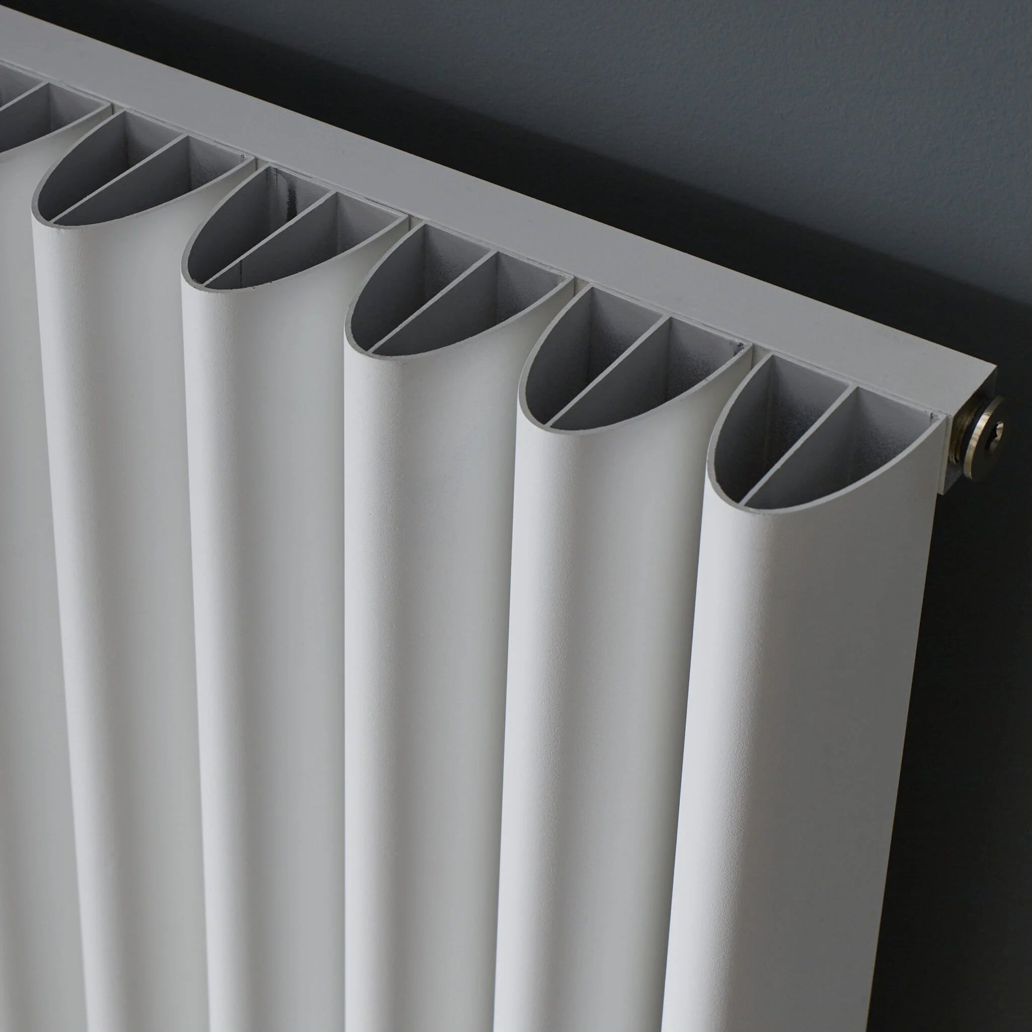 Kartell TORONTO 575mm H x 1040mm W White Horizontal Aluminium Radiator - ALRAD-1-619-WT