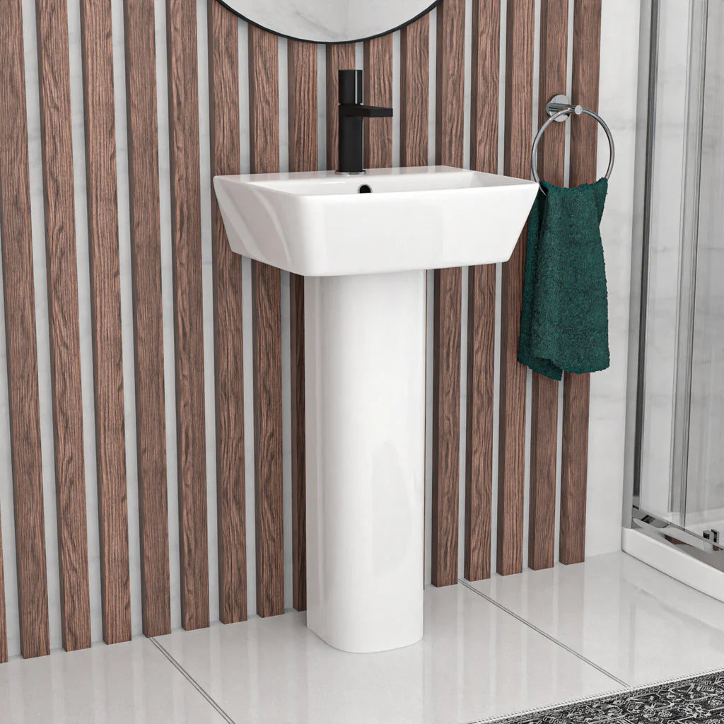 Louie Modern Square Close Coupled Toilet, 500mm Pedestal Basin & Shower Suite (900mm Shower Tray Included) – Modern Bathroom Set