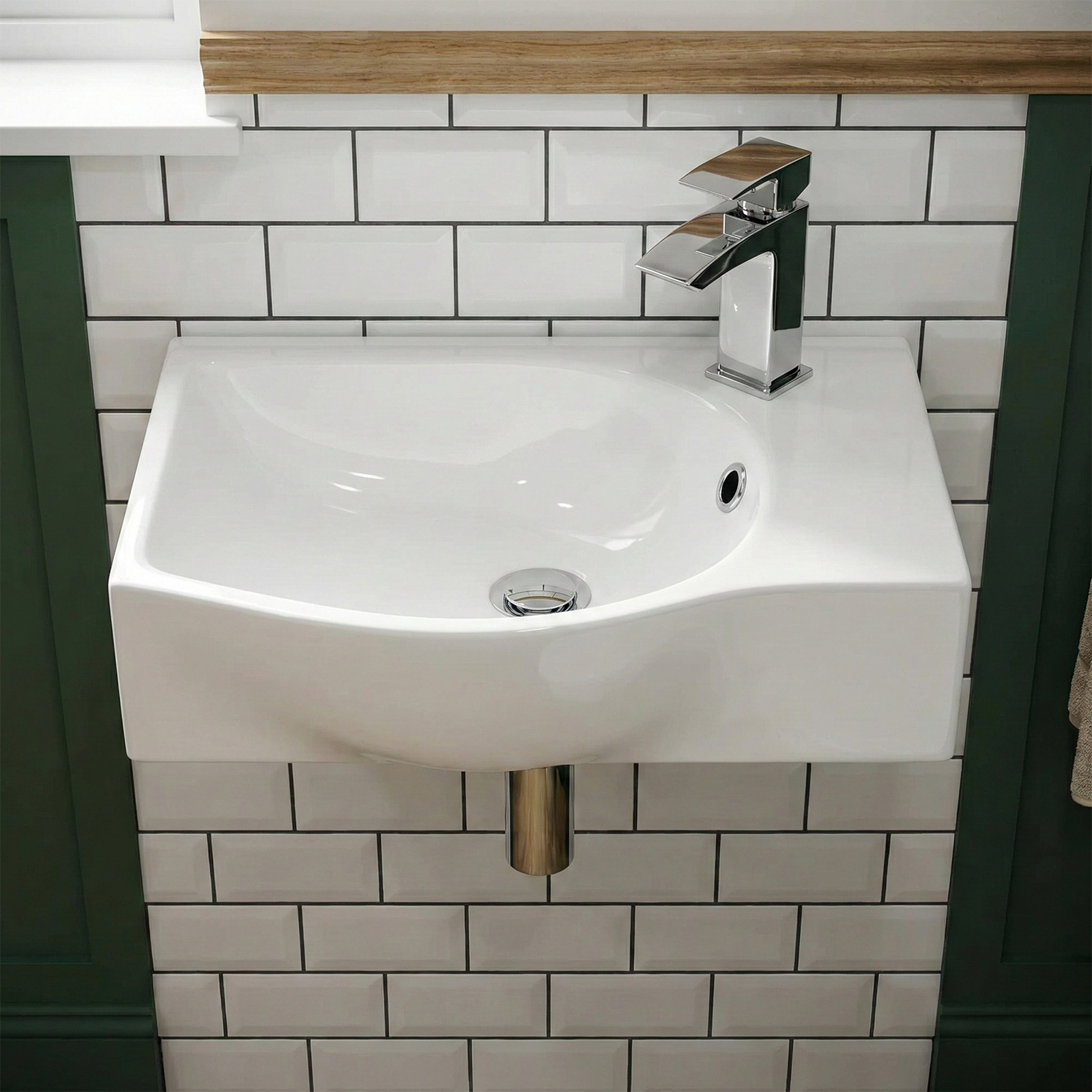 Alexa Cloakroom Rimless Close Coupled Toilet & 400mm Wall Hung Right Hand Rectangular Basin