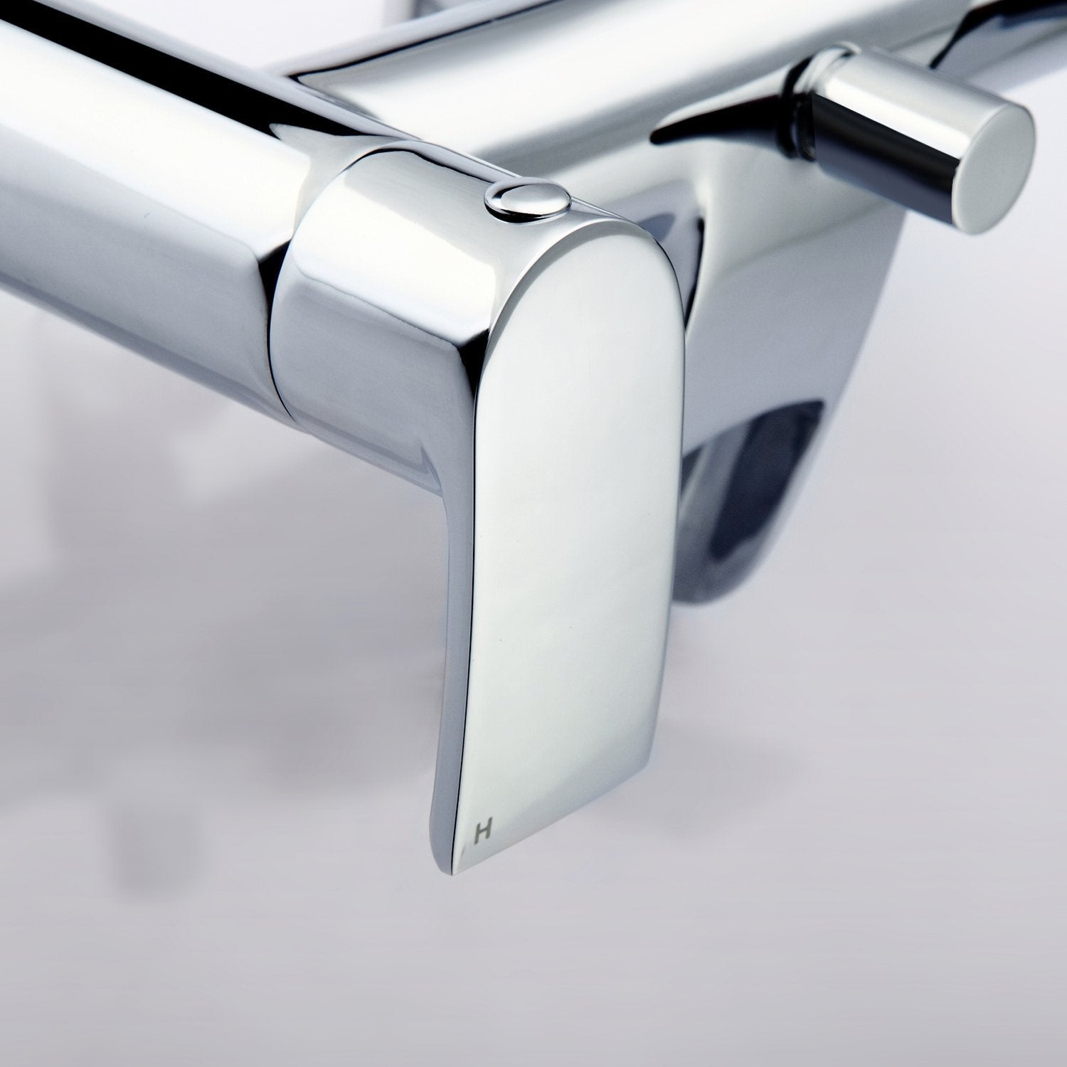 Vago Modern Bathroom Design Waterfall Basin Sink Mono Mixer Tap & Bath Filler Tap