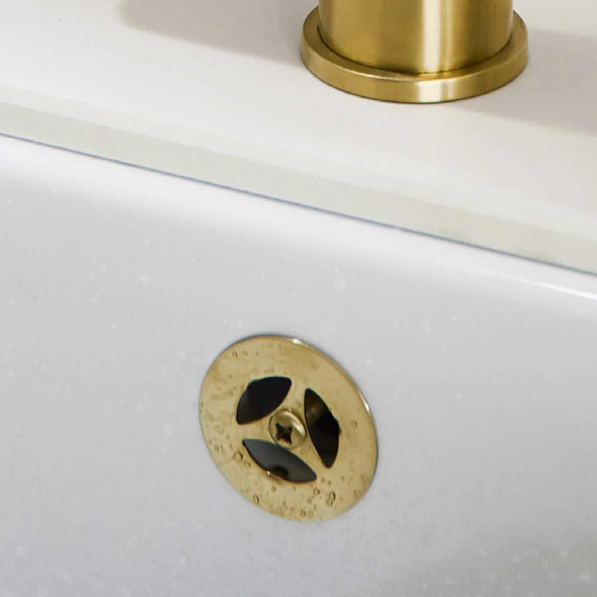 Brushed Brass Kitchen Basin Waste with Overflow