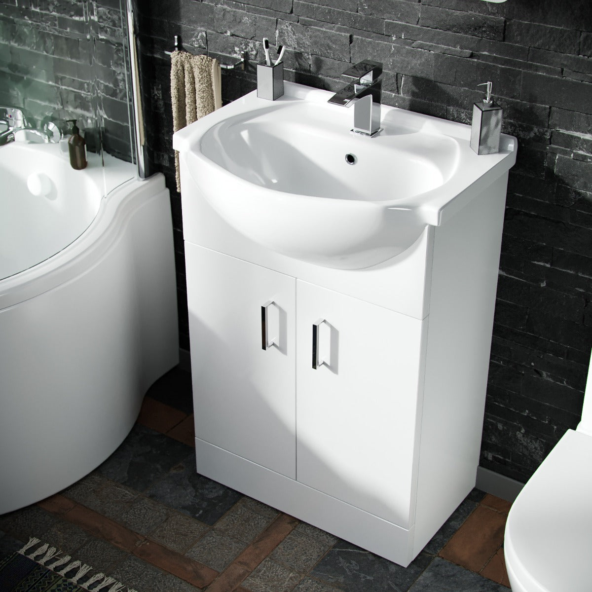 Ellen RH P-Shaped Bath With White Vanity Unit & Close Coupled Toilet Set