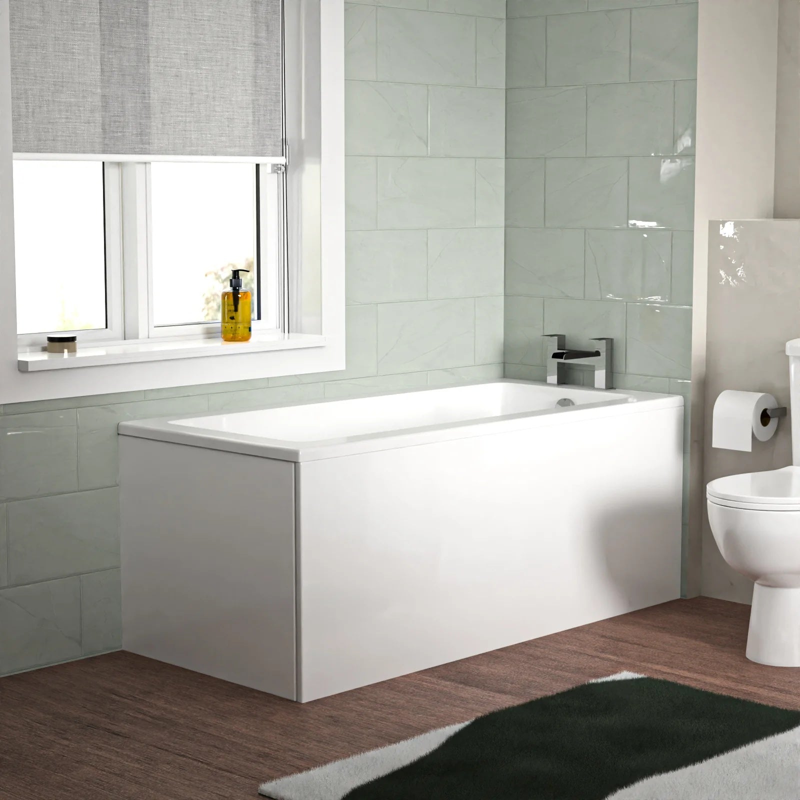Bathroom Suite 1500mm Square Bathtub with 400mm Freestanding Vanity & Toilet