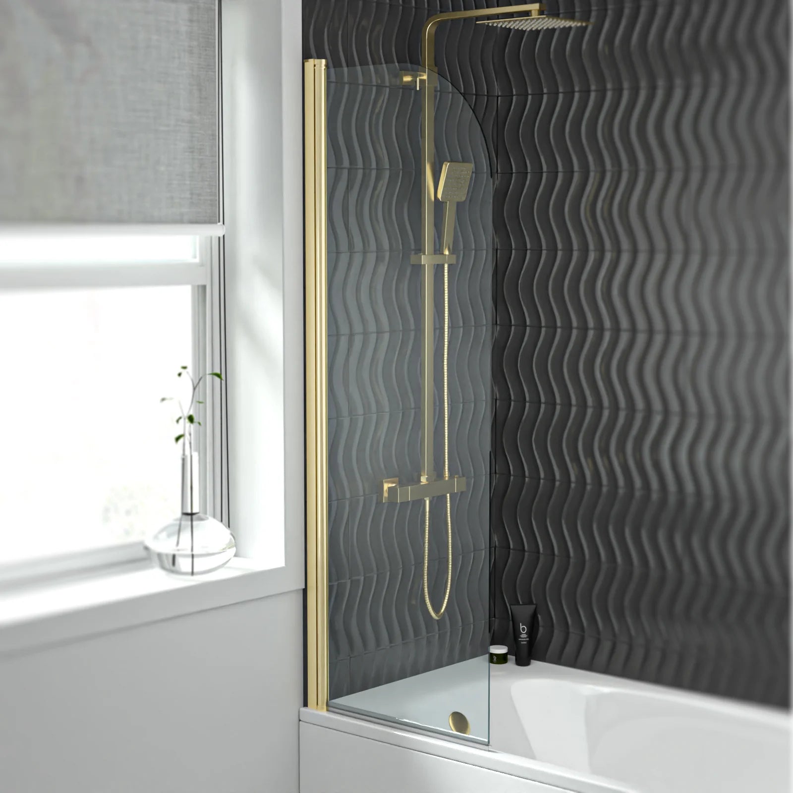 Hinged 500 x 1400mm Bathtub Screen, 5mm Tempered Glass - Brushed Brass