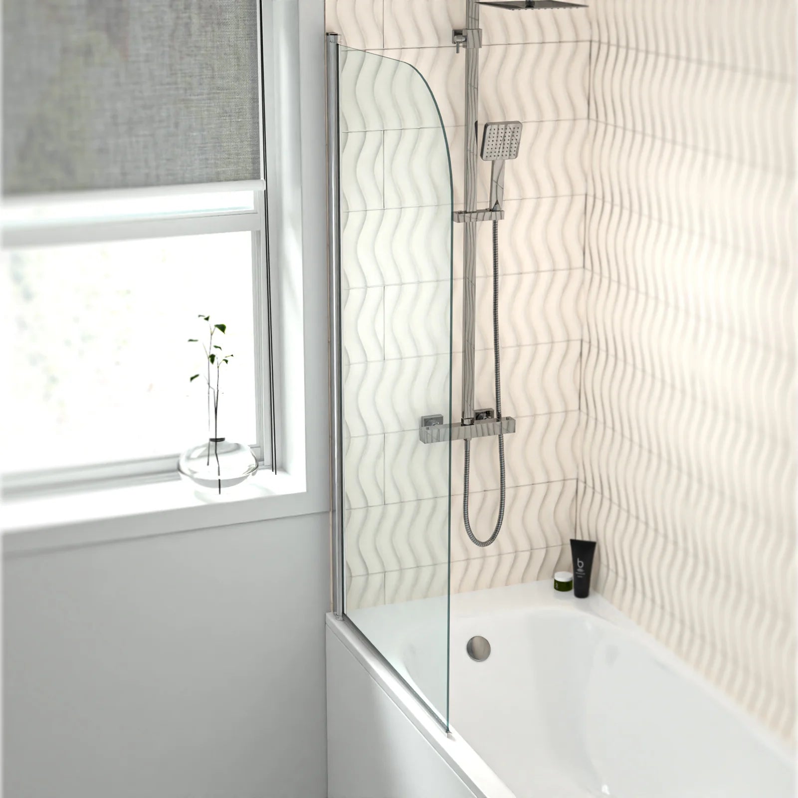 Hinged 700 x 1400mm Bathtub Screen, 5mm Tempered Glass - Aluminium
