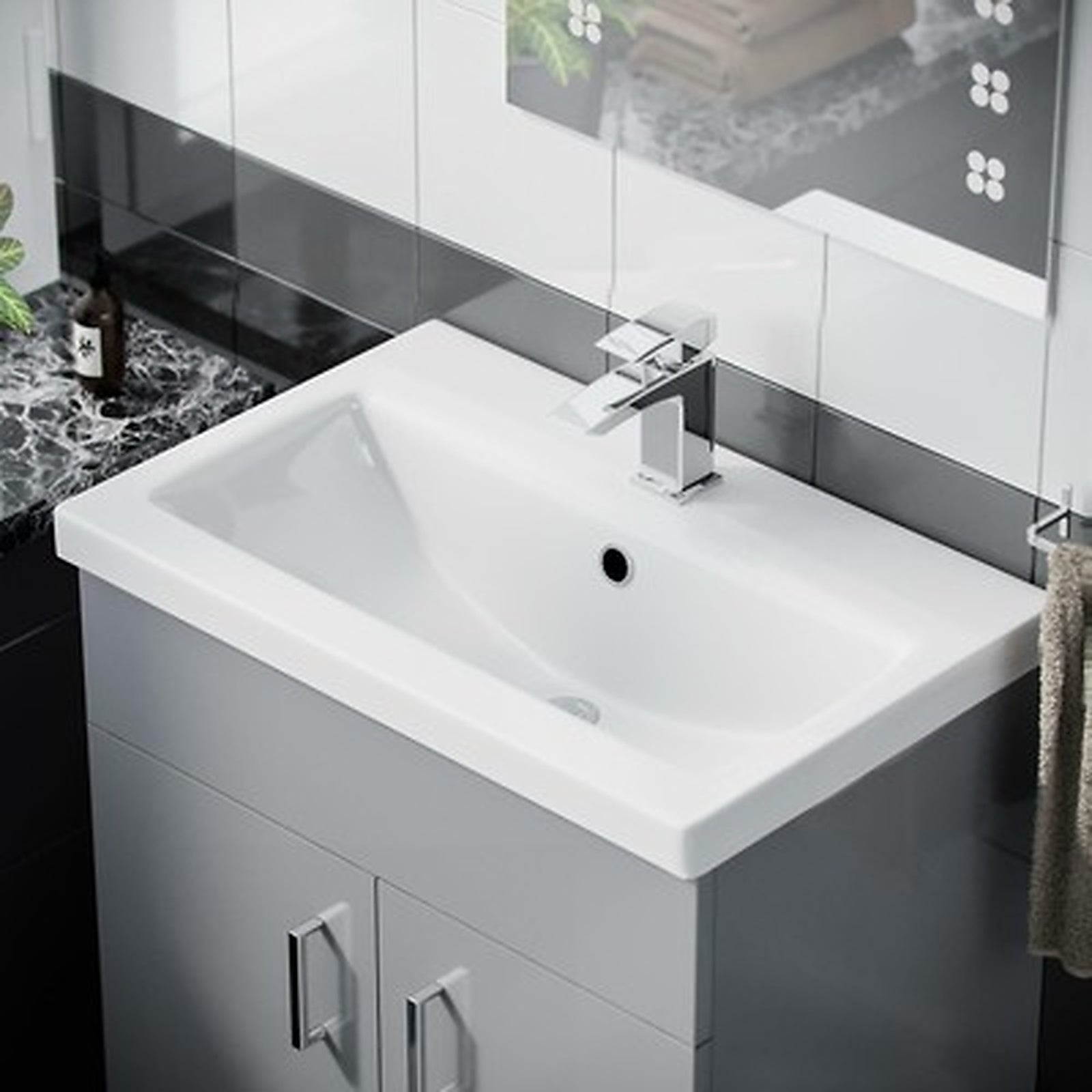 600mm Light Grey Vanity Basin Unit & WC Toilet Cabinet Suite