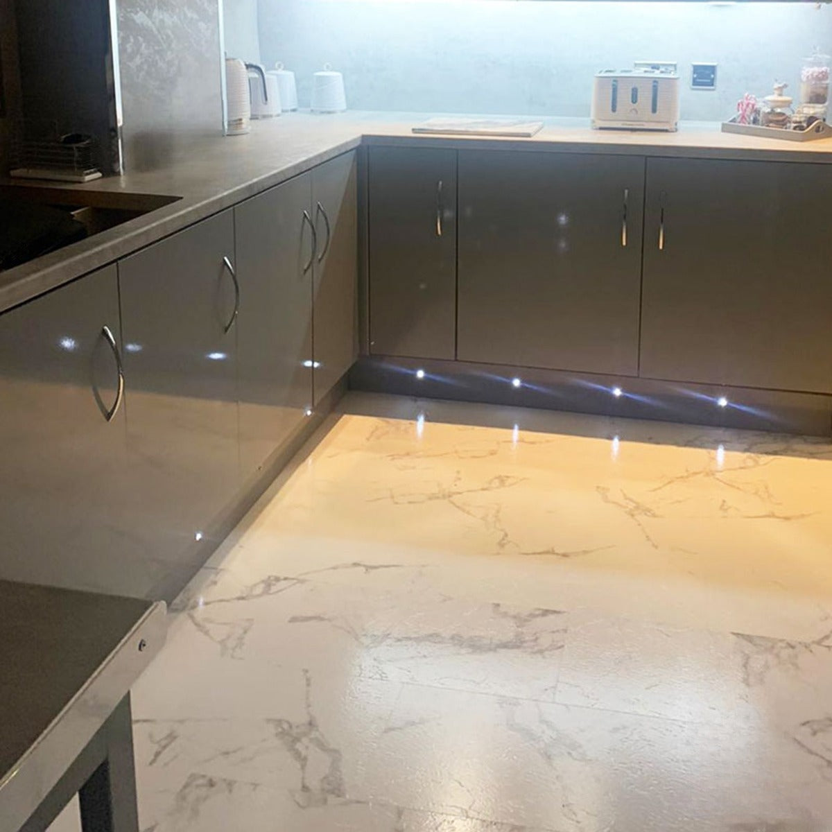 SPC Vinyl Click Flooring Tile 610mm x 305mm Marble Gloss 5.35mm Thick - Pack of 10