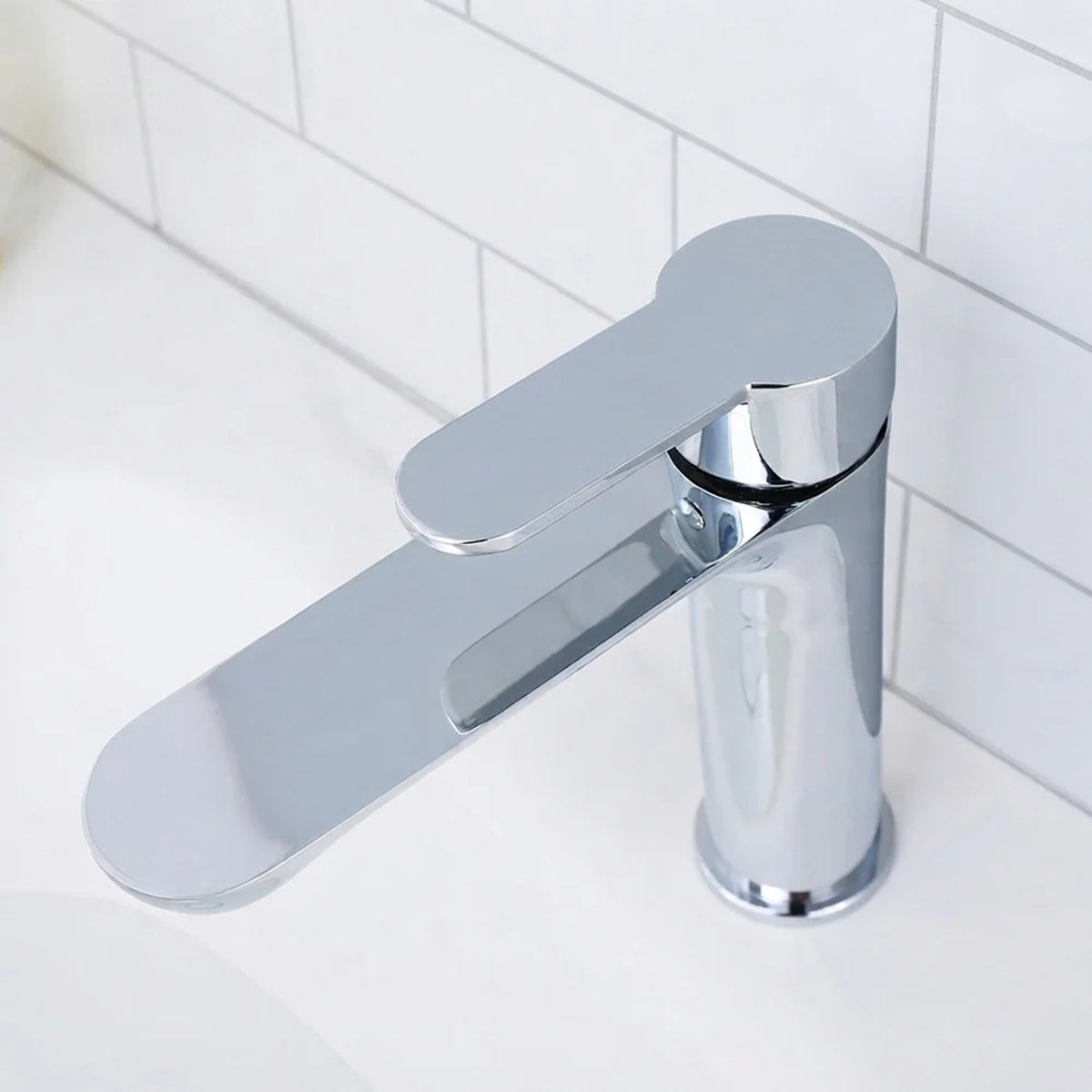 Modern Chrome Bathroom Single Lever Mono Basin Mixer Tap